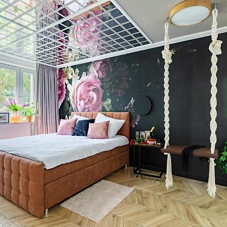 Secret Garden Apartment Βαρσοβία Εξωτερικό φωτογραφία